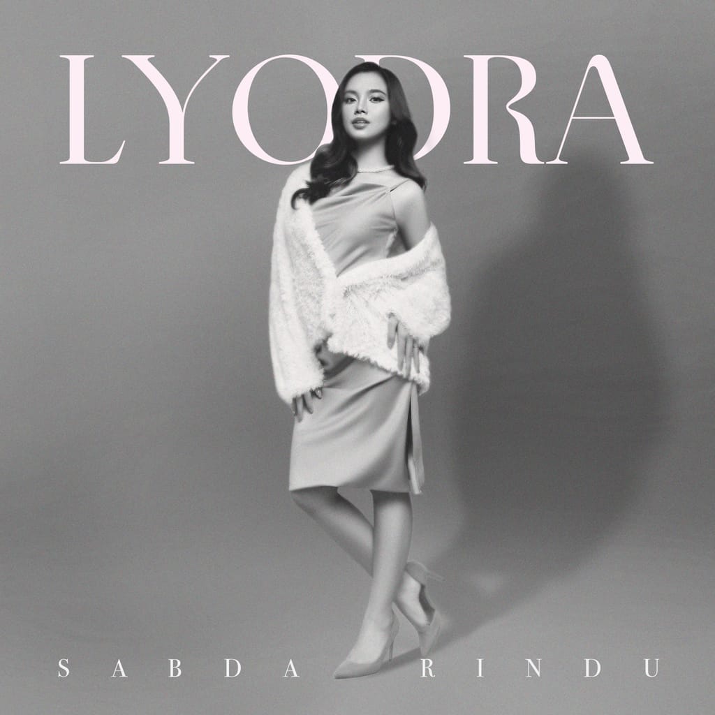 lots_ofluck's tweet photo. Teruntuk semua pecinta musik wajib bgt dengerin Lyodra - Sabda Rindu
Karena bakal ngeluarin teknik khas Lyodra yaitu Whistle Register macam Mariah Carrey

#LyodraComeback
#LyodraComeback

#music #musiclovers #GRAMMYs #Lyodra Rekomendasi lagu https://t.co/NS5LEx9Vl4