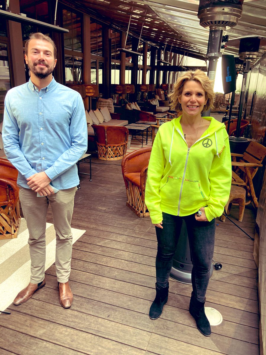 🤩Merci <a href="/lauratenoudji/">Laura Tenoudji</a> pour ce tournage <a href="/telematin/">Telematin</a> ! L’occasion de présenter <a href="/mood_work/">Moodwork</a> 💪🏻🎬 Diffusion à venir pour parler de #QVT #santementale et #RPS !