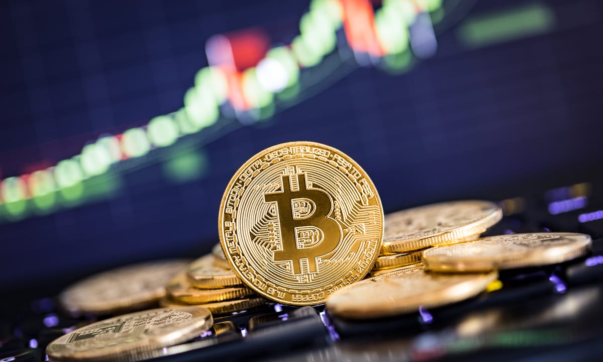 ProsperityIFAs's tweet photo. Thankfully, Bitcoin is not used as a measure of inflation. If you were wondering just how volatile Bitcoin is, then one Bitcoin could buy:

10 years ago: a McDonald's Hamburger

5 years ago: an iPhone

1 year ago: a family holiday

Today:  a Tesla Model 3 https://t.co/orXUsrySIP