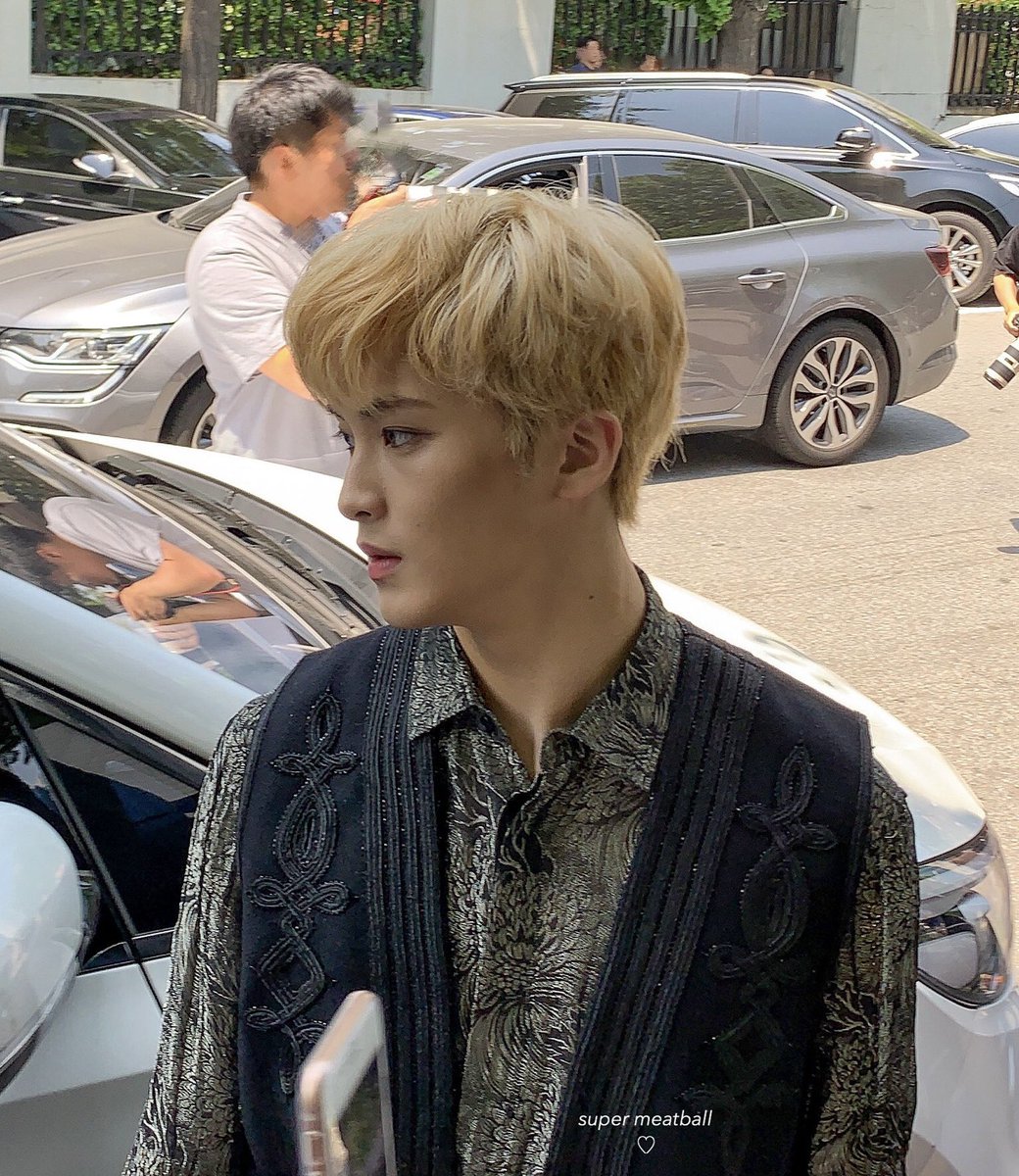 ً (@looksmkl) on Twitter photo 