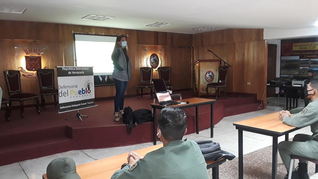 <a href="/defens_tachira/">Defensoría Táchira</a> realizó un taller en las instalaciones de la Zonal 21, dirigido a efectivos de GNB quienes van asumir la Comisión de servicio en (DEPROCEMIL)  se impartió los temas de Derechos Humanos y  Ley de Tratos crueles. <a href="/Defensoria_Vzla/">Defensor del Pueblo</a> <a href="/aruizddp/">Alfredo Ruiz</a>