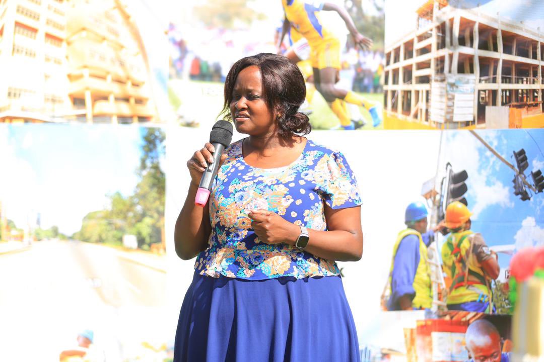 'There are so many dark areas in the city, we beg that they be lit, it is not safe for the women and also draining in Kampala is a problem, when it rains we have so many problems'
#Info4Women
#ForABetterCity
#KCCAatwork