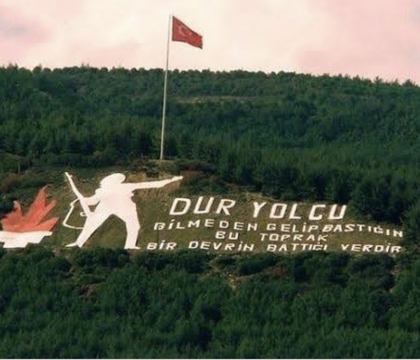 Çanakkale Zaferi'nin 106. yıldönümünde başta Mustafa Kemal Atatürk olmak üzere kahraman şehitlerimizi bir kez daha şükran ve saygıyla anıyoruz.