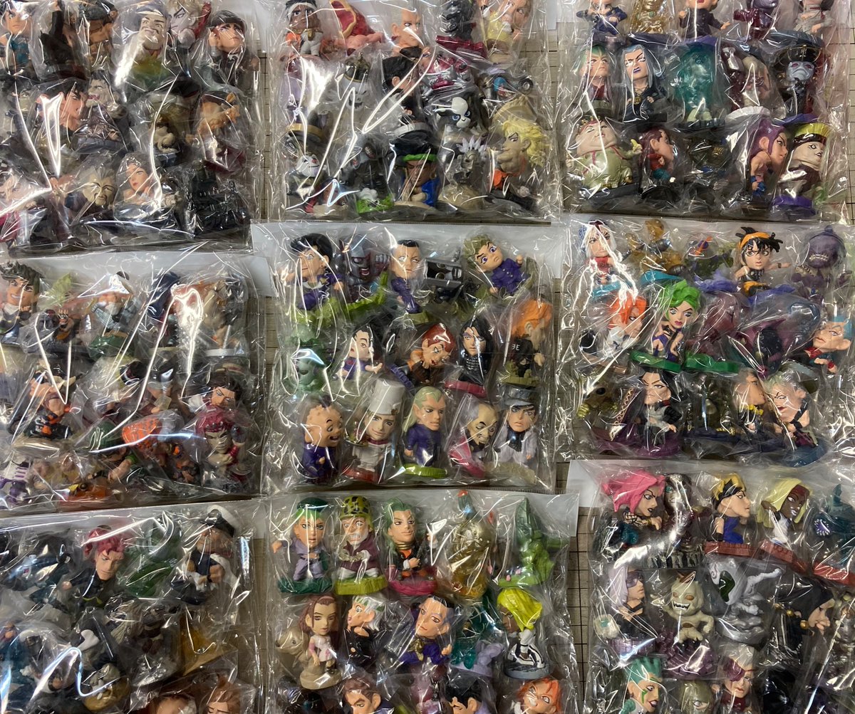 大阪日本橋ジャングル Jungle キャラヒーローズ ジョジョ の奇妙な冒険シリーズがたくさん入荷しています 弾ごとのセット販売ですがシークレットなどは一部単品でも取り扱っております 空瓶