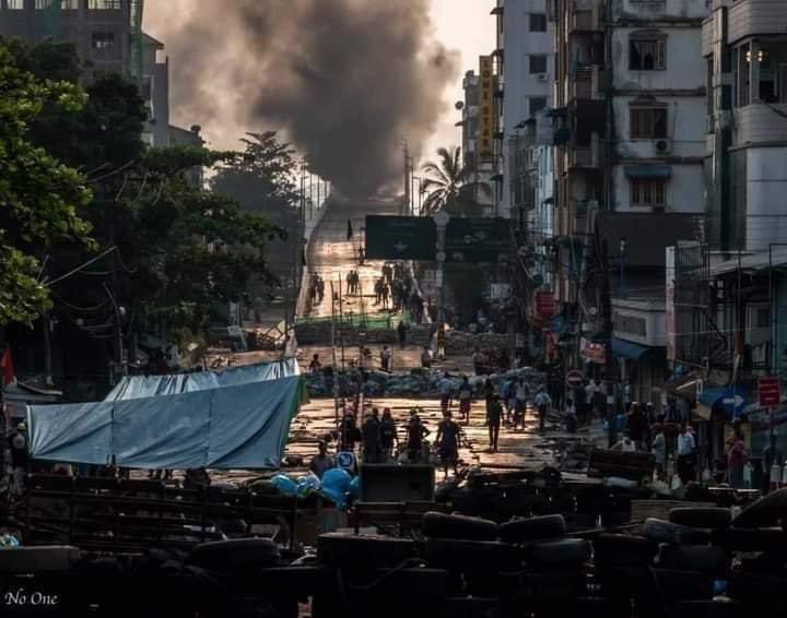 KhinPyaePyaeKy4's tweet photo. #SaveMyammar #saveyangon #WhatsHapppeningInMyanmar #WeNeedR2PInMyanmarImmediately https://t.co/TUvD5ABaov