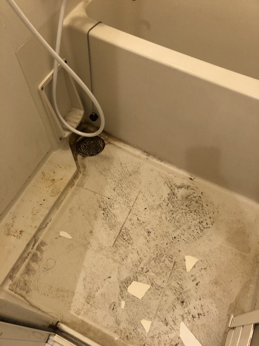 ヤニ部屋 ヤニ部屋