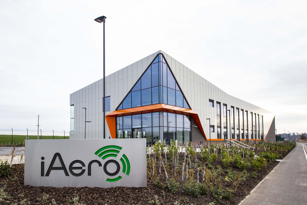 SomersetCouncil's tweet photo. Cutting edge aerospace centre iAero in Yeovil reaches milestone with construction complete and fit-out starting: https://t.co/uZibHoBctS
@HeartofSWLEP @growth_swest @esif1420england @Leonardo_UK
@WillmottDixon #GrowthDeals #LocalGrowthFund #GettingBuilding #ERDF https://t.co/AOlJcTTvgi
