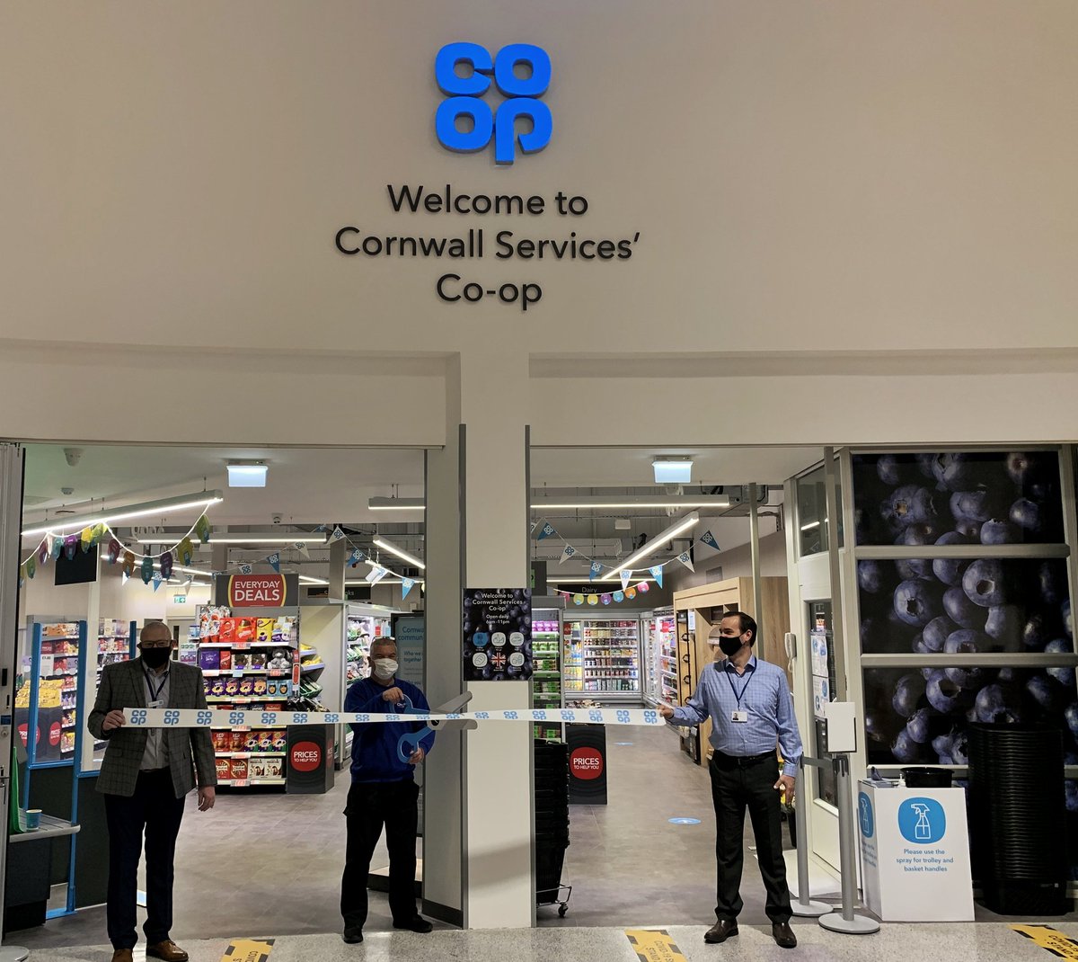 Adnan Naqvi tweet media