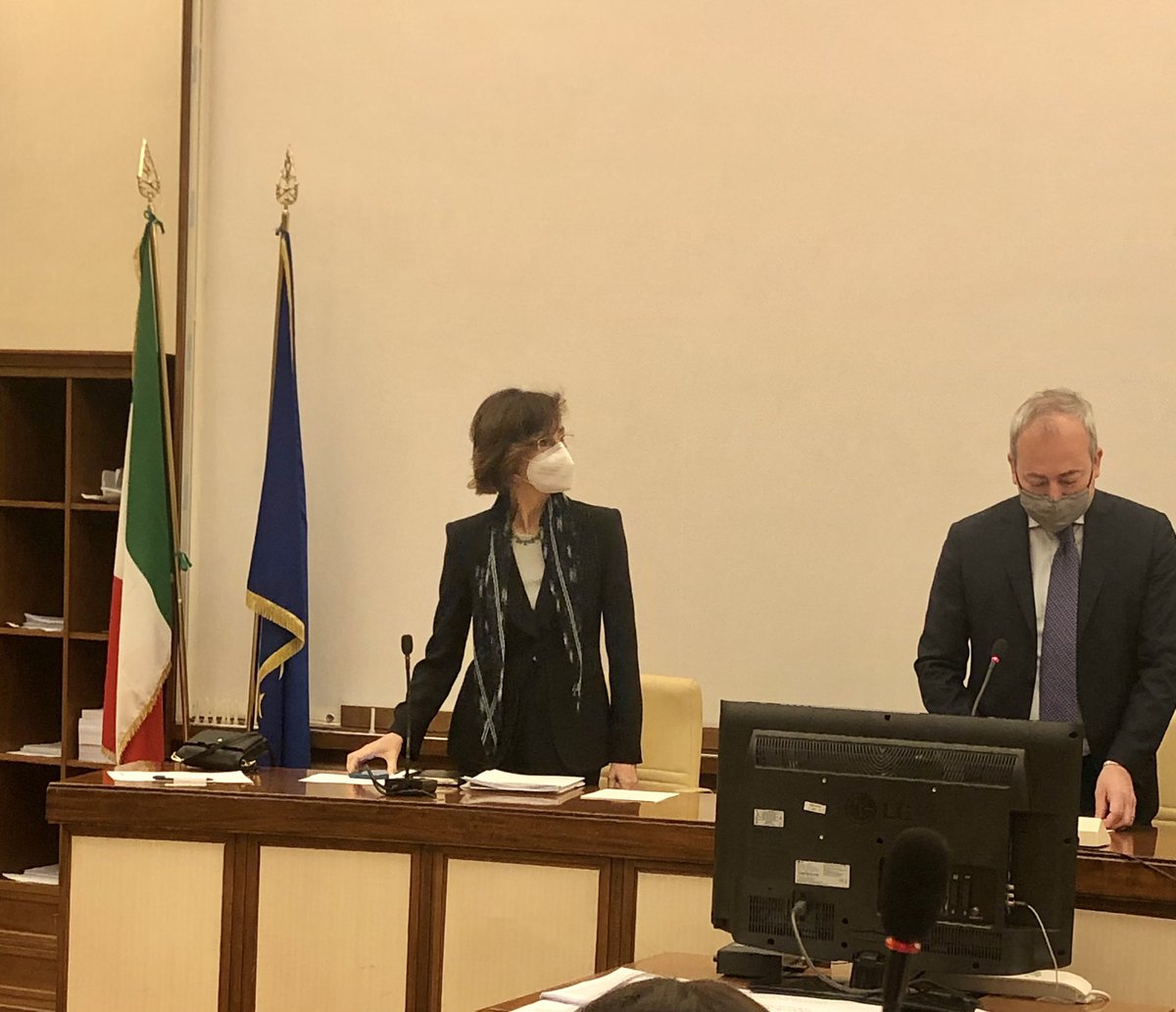 Sono in commissione giustizia in Senato per l’audizione della Ministra Cartabia come <a href="/pdnetwork/">Partito Democratico 🇮🇹 🇪🇺</a> chiederemo impegno su legge contro l’omofobia <a href="/ZanAlessandro/">Alessandro Zan</a> 
#Giustizia è riconoscere a tutte le persone pari dignità e diritti civili e sociali in ogni aspetto della vita quotidiana