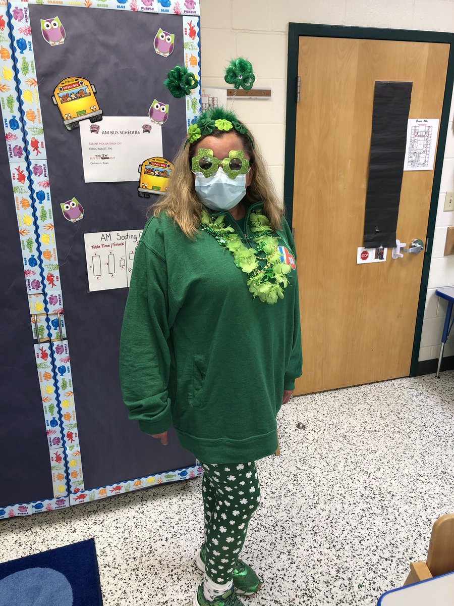 Deanna Moretz (@kmes_library) on Twitter photo It was a fun day at work with all the shenanigans!🍀🍀<a href="/Tara59568364/">Tara Cooper</a> <a href="/MikelleWilliam5/">Mikelle Williams</a> <a href="/EduCraven/">Danielle Craven</a> It was a fun day at work with all the shenanigans!🍀🍀<a href="/Tara59568364/">Tara Cooper</a> <a href="/MikelleWilliam5/">Mikelle Williams</a> <a href="/EduCraven/">Danielle Craven</a>