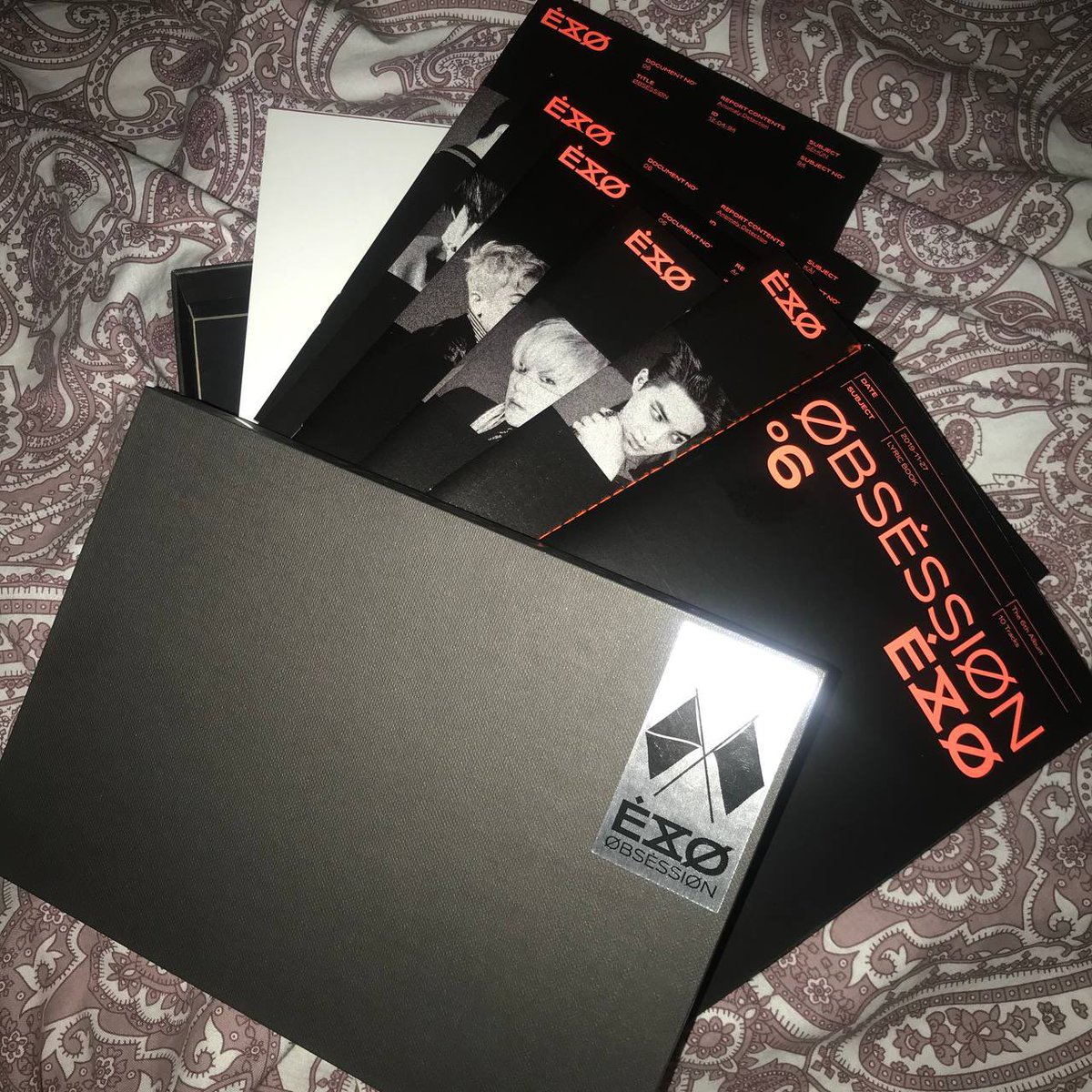pwincessbyun's tweet photo. WTS MY ONLY!🇲🇾
🍓 exo unsealed album rm25 each
🍓 sehun mask rm20 (never use!)

- price exclude postage
-dm for more pic

help rt tqsm 🥺💗 https://t.co/ysbP6Vrmmo