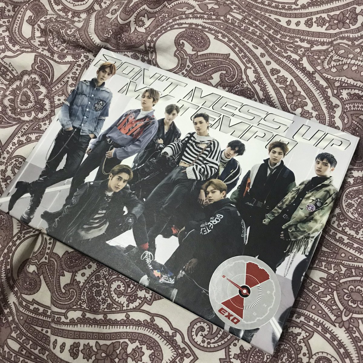 pwincessbyun's tweet photo. WTS MY ONLY!🇲🇾
🍓 exo unsealed album rm25 each
🍓 sehun mask rm20 (never use!)

- price exclude postage
-dm for more pic

help rt tqsm 🥺💗 https://t.co/ysbP6Vrmmo