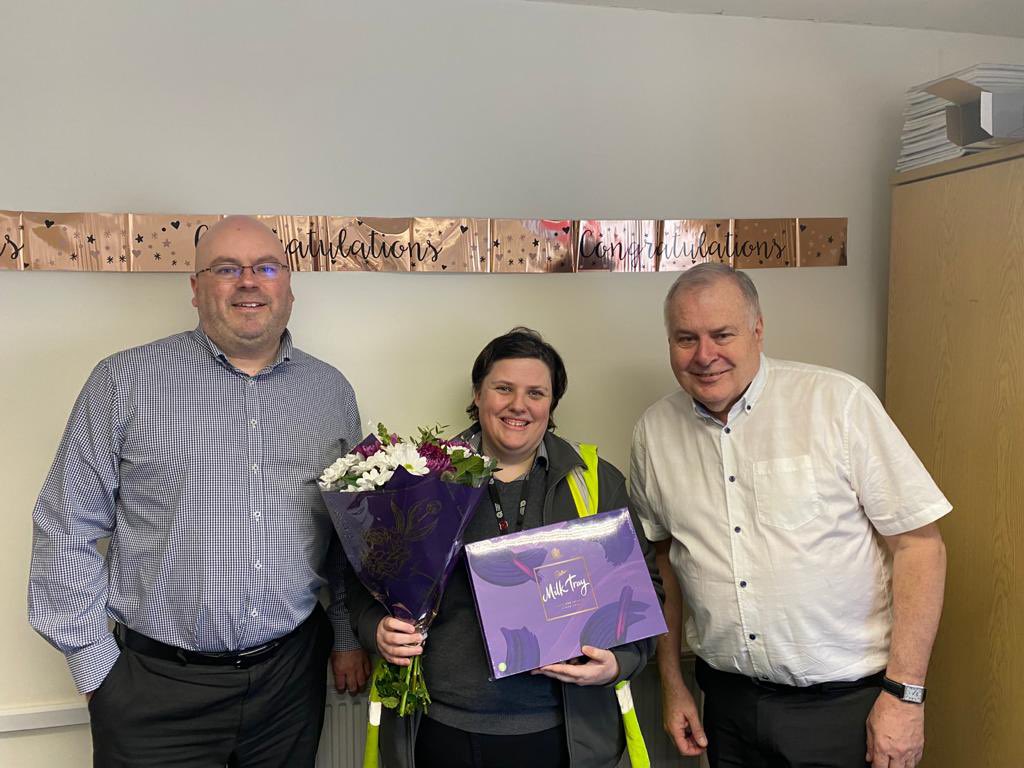 ElaineAllitt's tweet photo. Fantastic morning at work Thank you Chocolate and GIN! @ciltuk @CT4NLive Am still on a high! Thank you @iancombo @andybats1 for all your support onwards and upwards to the next challenges! #hiddenhero #ct4n #nottinghamcommunitytransport https://t.co/2mNqkDlI52