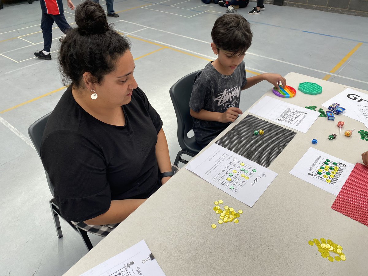 Our #Maths family night was a huge success!!! Well done to Ashlee, the maths team, our staff, students and our parents/guardians for a great time <a href="/roxyparkps/">Roxburgh Park Primary School</a> 

⏱➕📈✖️📐💲🕠➗🎲