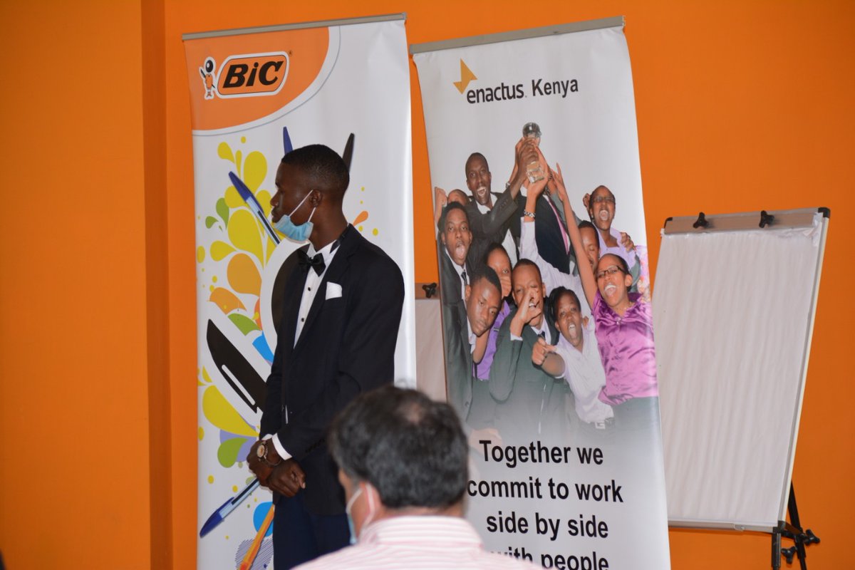 EnactusKenya's tweet photo. "Trash is Treasure" a project by @enactusjooust
 aims to combat plastic &amp; waste pollution by turning plastic waste to laminated boards for schools study desks and organic waste to manure for afforestation. @BICGroup 
@IRENKenya #EnactusKE #BIC #Education Challenge 2021 https://t.co/DpI2hBY6v6