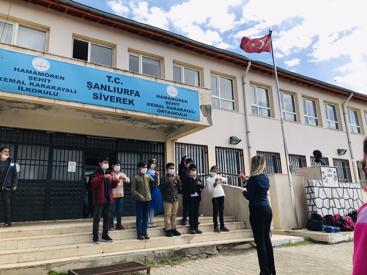 18 Mart Çanakkale Deniz Zaferimizi çoşku, gurur ve heyecanla kutladık.Çanakkale Türküsü’nü işaret dili ile söyledik.Emeği geçen Sosyal Bilgiler Öğretmenimize ve öğrencilerimize teşekkürederiz. <a href="/tcmeb/">Millî Eğitim Bakanlığı</a> <a href="/ziyaselcuk/">Ziya Selçuk</a> <a href="/siverekkaymakam/">SİVEREK KAYMAKAMLIĞI</a> <a href="/hasanongu/">Hasan ONGU</a> <a href="/MemSiverek/">Siverek MEM</a> <a href="/NKapanoglu/">Nuri Kapanoglu</a> <a href="/umutbugdayci63/">umut buğdaycı</a>