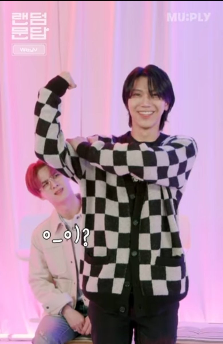 ms_laihan's tweet photo. Kun from 😁 to  O_O?

#랜덤문답 | WayV
#랜덤문답_WayV #RandomQ_WayV #WayV_Kick_Back https://t.co/P340jLHSWP
