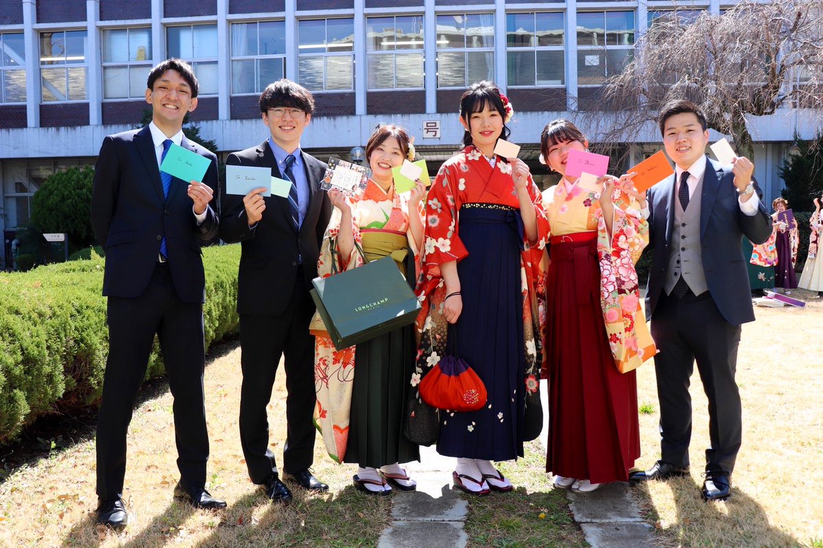 shiny_MAM's tweet photo. ▶︎▶︎Graduation🎓
こんばんは、Shinyです☀️
先日メンバー全員が無事大学を卒業し、サークルからも引退致しました😌
これまで私達の活動を見守り応援して下さった皆さん、本当にありがとうございました🙇‍♂️
またどこかでお会いできる日を心から楽しみにしています✨
#MAM #Shiny https://t.co/CiuAZPflBX