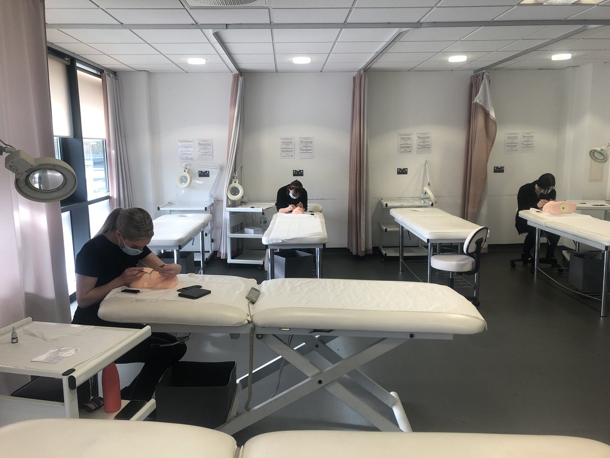 CymoeddB's tweet photo. Great to see some Level 3 Beauty Therapy learners back on our Nantgarw campus today. Well done all. 👏👏
@CymoeddB @CymoeddC @VTCT_uk @karenphilips67 @ColegyCymoedd @TraceyE12982167 @karenw0708 @Nicola63644730 https://t.co/XCSRVbZ3Pg