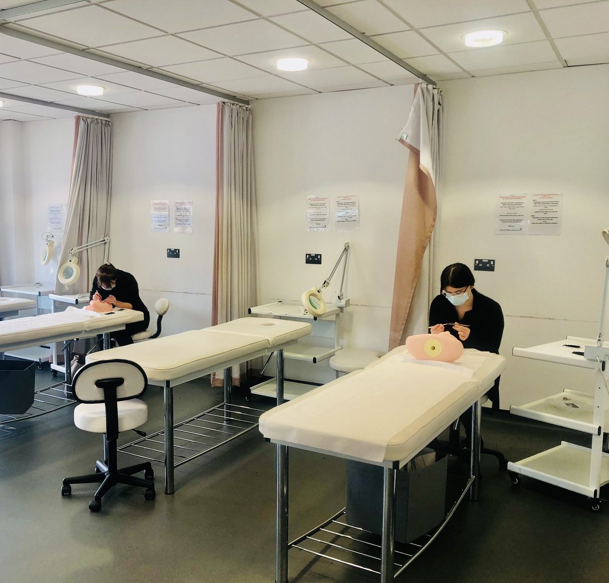 Great to see some Level 3 Beauty Therapy learners back on our Nantgarw campus today. Well done all. 👏👏
<a href="/CymoeddB/">Cymoedd Hair and Beauty</a> <a href="/CymoeddC/">Cymoedd Catering</a> @VTCT_uk @karenphilips67 @ColegyCymoedd <a href="/TraceyE12982167/">Tracey Evans</a> @karenw0708 <a href="/Nicola63644730/">Nicola</a>