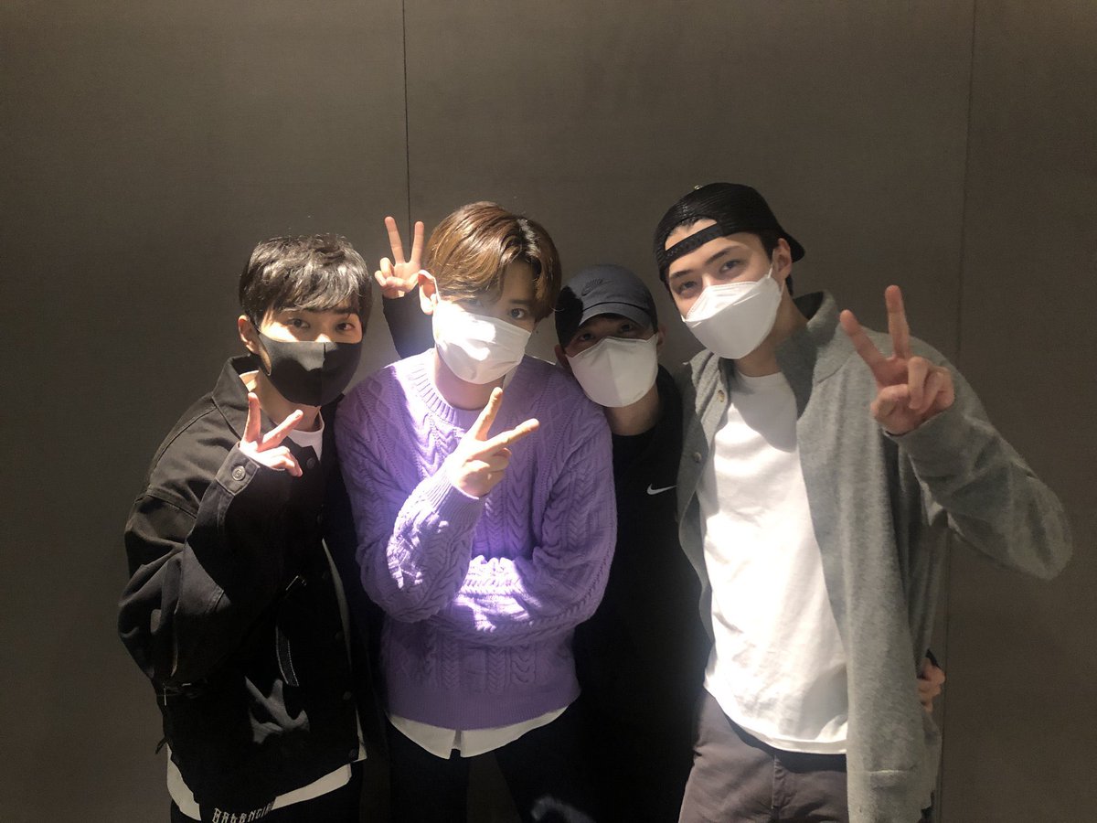 กลายเปนภาพหาชมยาก 🤣🤣