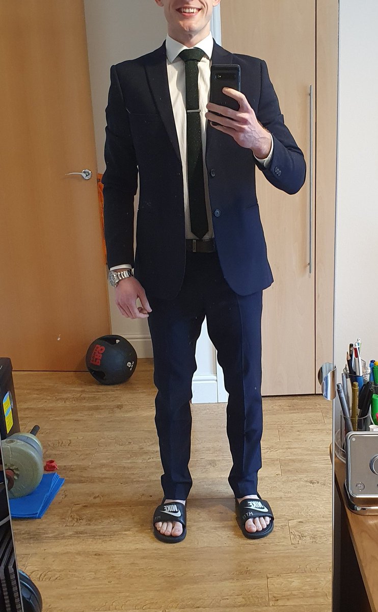Taitmark's tweet photo. Suits & Sliders. Can mean only one thing #homeinterview #slidersofslateford #SuitsAndSliders https://t.co/cmwOY5XK2E