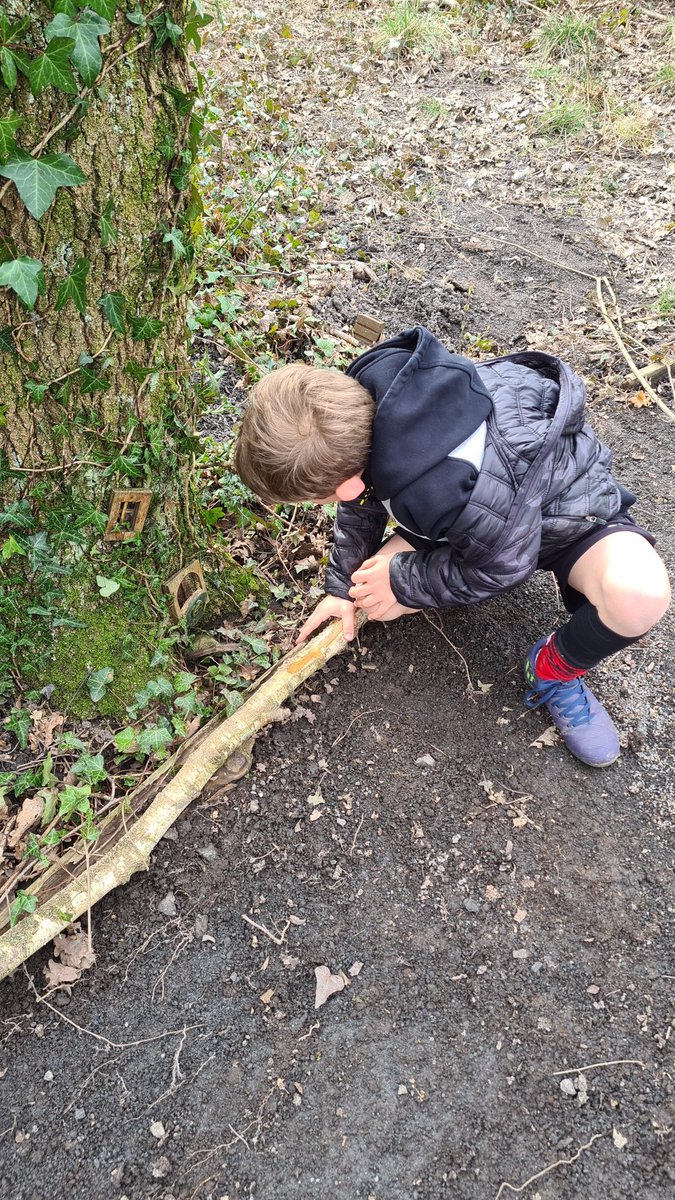 PenllergaerP's tweet image. Year 4B have been in the woodlands thinking of resources and activities. We can&apos;t wait to further develop the area! 🏕 @penl34 #ppspv #pupilvoice #outdoorlearning 
Article 12- Your right to say what should happen