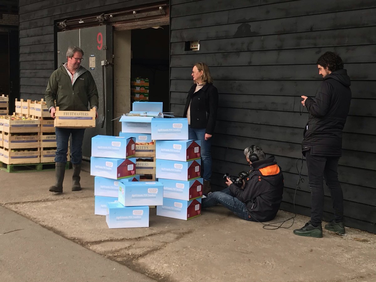 Samen met Appelboer Jurrius en <a href="/PSV/">PSV</a> hebben we een promovideo opgenomen voor een mooie actie die we volgende week lanceren. Binnenkort meer..

#PSV #agrifriends #trotsopdeboer #appelboer
