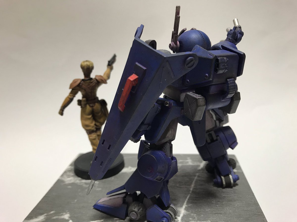 ちりん 青の騎士べルゼルガ物語 よりケイン マクドガル塗り終わったのでミニプラ版ゼルベリオスと並べてみた 本来はベルゼルガと並べるつもりで塗ってたんだけど未だ仮組み状態のまま止まってるんだよなぁ