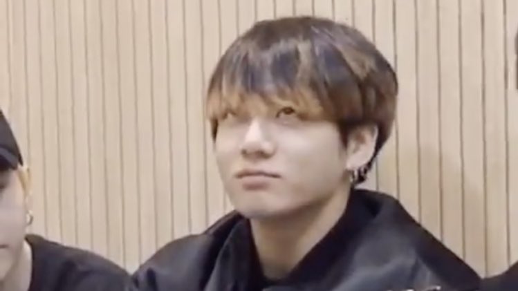 gimbapkuk's tweet photo. when jungkook just 🙄 https://t.co/vB0WcLDlgx