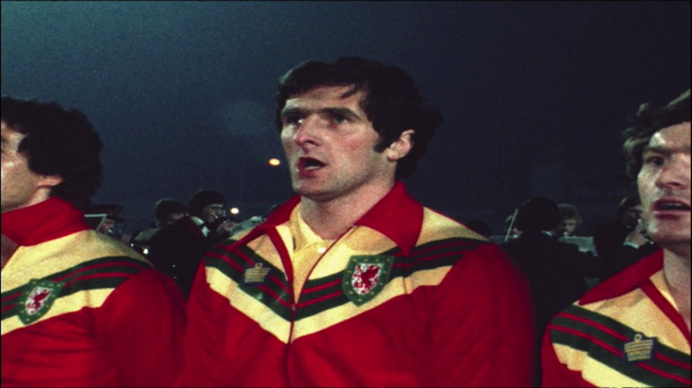 🏴󠁧󠁢󠁷󠁬󠁳󠁿 "When I think of Wales, I think of Dai Davies."

⚽️ Welsh sporting legends pay tribute to former goalkeeper in special television programme.

📰 Read more:
s4c.cymru/en/press/post/…

Cofio Dai Davies
📆 Friday
⏰ 8.25pm
🔴 English subtitles available
