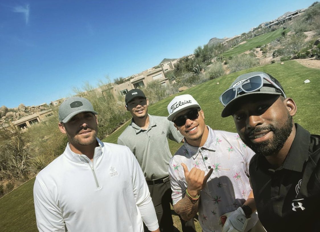 IKE_Brewers's tweet photo. Team Bonding https://t.co/5ZvVc3nh4w