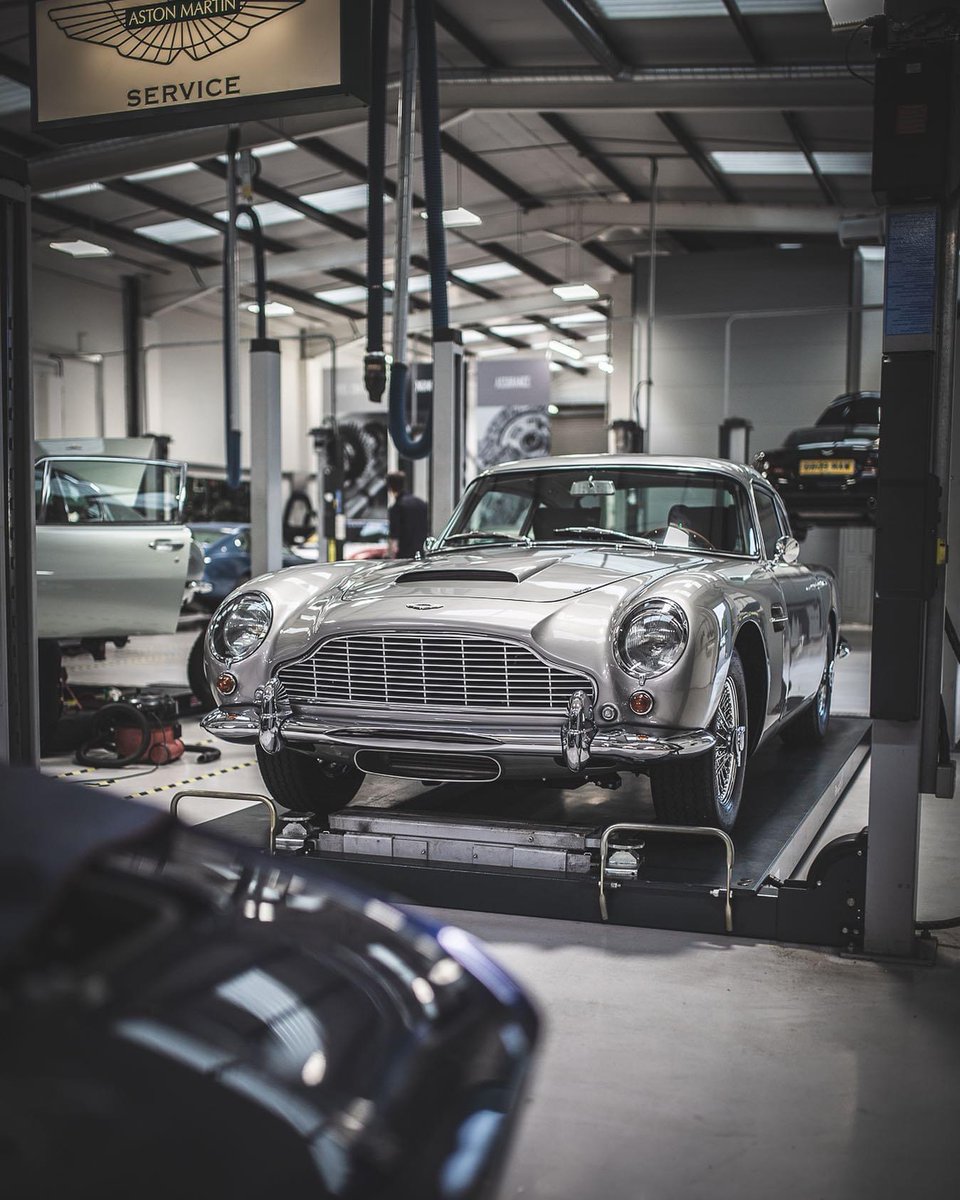 Now completed, this LHD Aston Martin DB5 full body-off restoration is awaiting shipment to its new owner. 
.
.
.
.
.
#astonmartin #astonengineering #astonmartinlive #drivetastefully #petrolicious #classiccars #drivevintage #valveandpiston #driveclassics #getoutanddrive #dreamcar