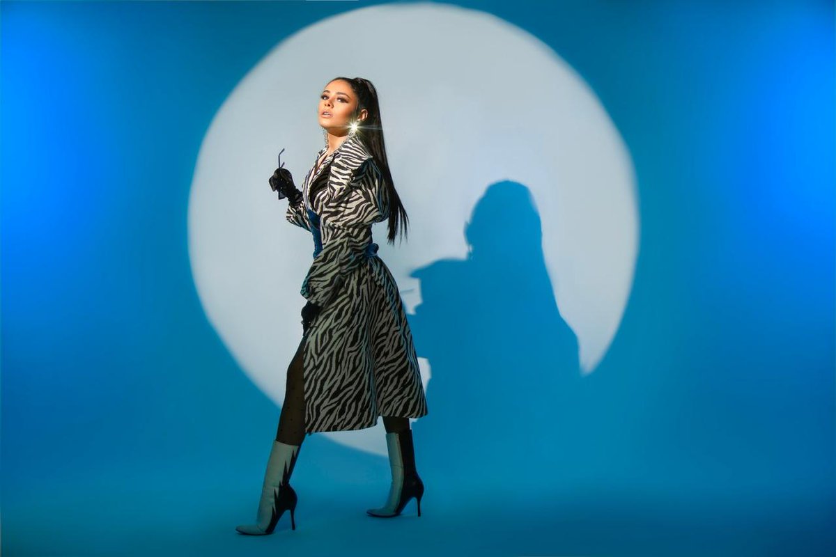 🇦🇿 #Azerbaijan: Check out our lyrics video for #Efendi's #MataHari on our YouTube channel: youtu.be/7_BasuGZ6_4

Which is your favorite line from the song?😉

#Eurovision #TeamEfendi #OpenUp