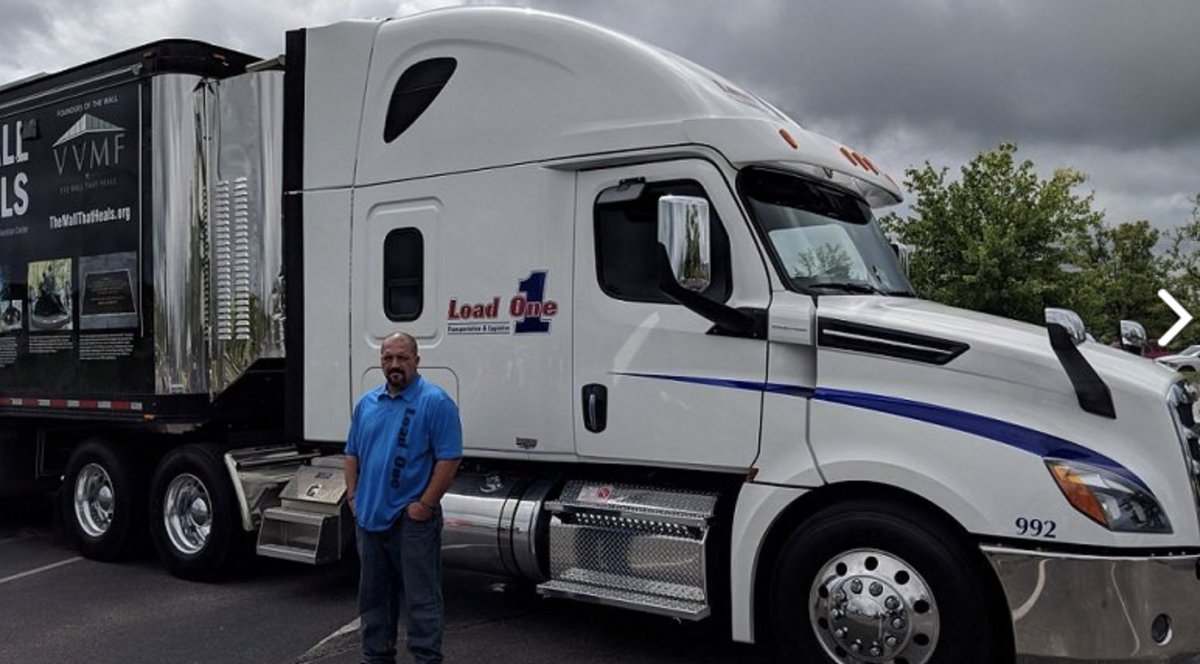 Vietnam Vet Memorial tweet media