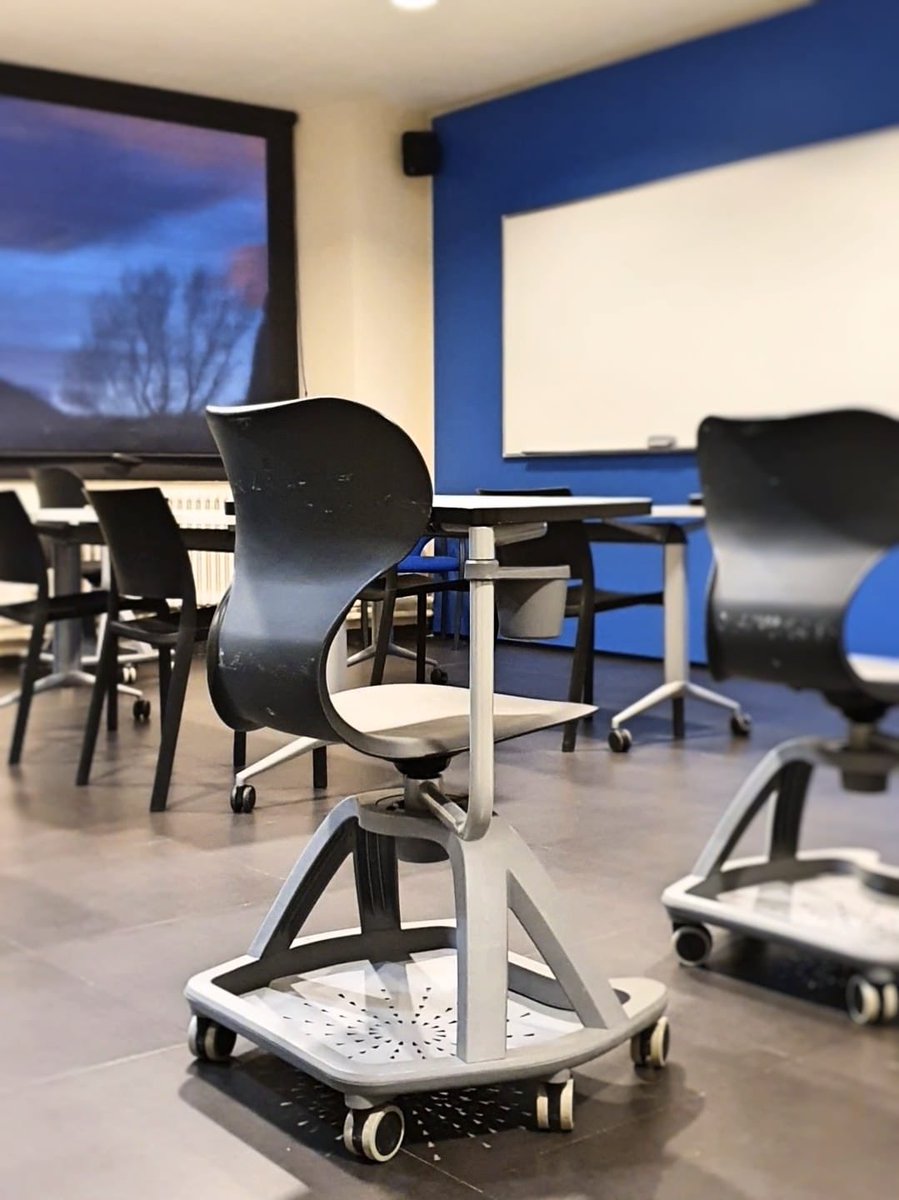 SeminariVic's tweet image. 👋 El #SeminariVic disposa d’espais per fer tot tipus de #formació garantint la màxima seguretat. 
#edificidelsaber #restauració #allotjament