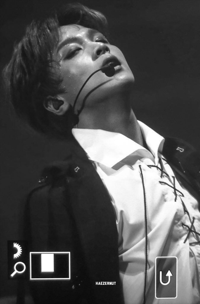 ชอบรูปแฮชานที่เค้าปรับโทนขาวดำจัง ดูฮอตขึ้นกว่าเดิมอีก