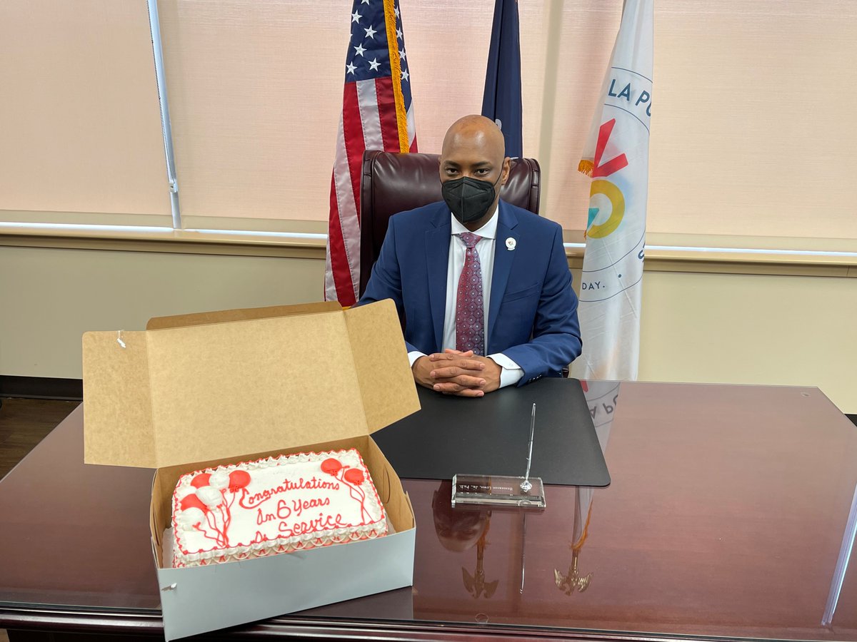 NOLAPSchools's tweet photo. Today marks the 6th anniversary of @nolasupt at NOLA-PS! Congrats!! He is our 3rd longest serving supt. He says he's most proud of unifying schools, working with talented educators, &amp; helping to improve the education of students in secure care facilities. #nolaproud #nolaed https://t.co/Px3BEtO5yM