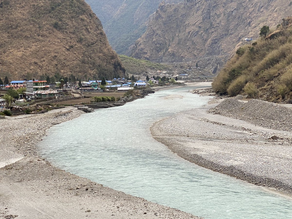 KcDeepakKc's tweet image. Understanding  of underlying hazards, risks, vulnerabilities and coping capacity is key to reduce, minimize, mitigate, transfer, respond and recover from the underlying risks/disaster. #RiskKnowledge  #KnowDisaster_NoDisaster #TalManang #DonaGlacialLake #Thulagi #NasongRM
