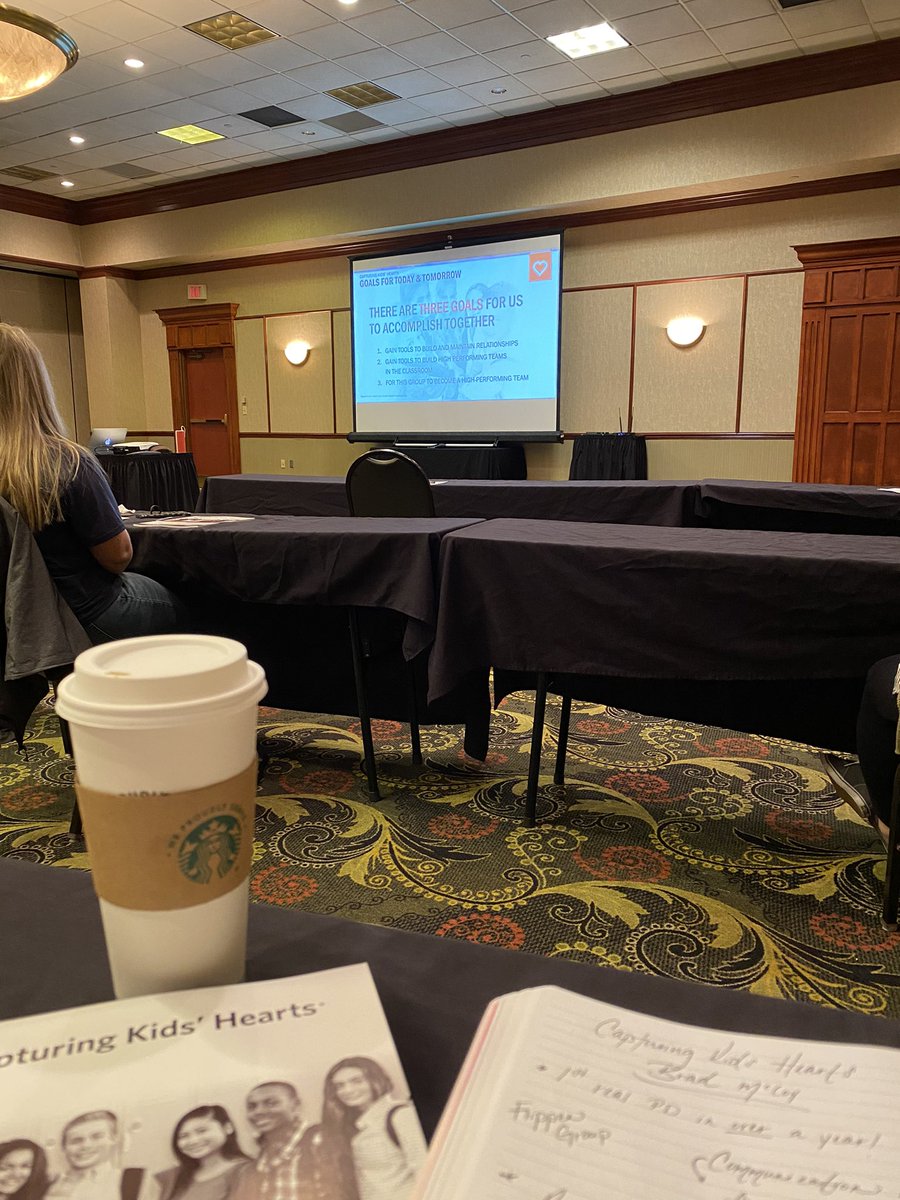 We’re at our first LIVE PD in over a year! 🙌🏼🙌🏼🙌🏼 #capturingkidshearts