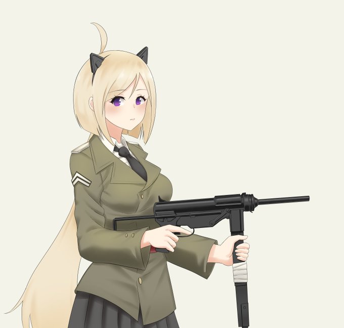 The wife with jungle style mags! Took me longer than usual to finish this. 