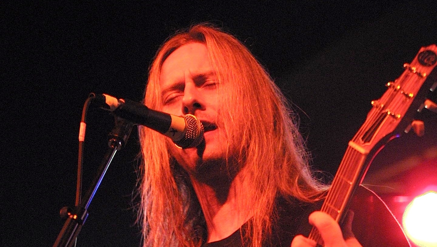 Happy birthday, Jerry Cantrell! What\s your favorite Alice in Chains song? 