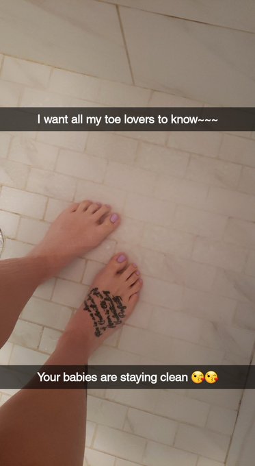 The girls got themselves a nice scrub down. Want to watch?  https://t.co/fits0WFhlM #feet #cleanfeet<a href="/tag/feet"class="tags"><span>#feet</span></a><a href="/tag/footlove"class="tags"><span>#footlove</span></a><a href="/tag/cleanfeet"class="tags"><span>#cleanfeet</span></a>