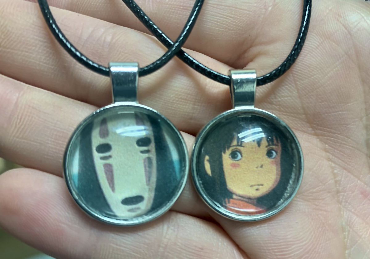 merikuros's tweet photo. I would love to sell two custom character necklaces today!
Order today and they’ll be sent out tomorrow! ❤️💙
Only $15 shipped! 
Link below ✨ https://t.co/hL6aCXJROx