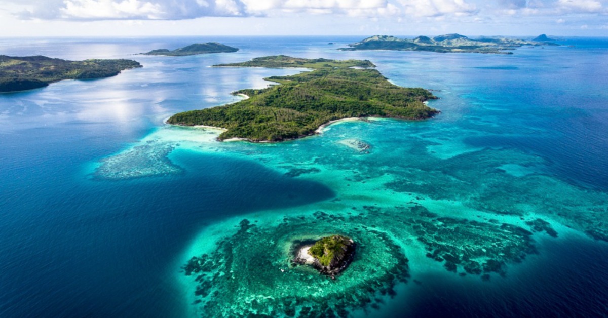 Discover your own 500-acre private island paradise.🏝️

See more of this paradise: bit.ly/3tzHMHI

#luxurytravel #luxuryvillas #besthomes #bestvillas #luxuryhomes 
 #turtleisland #turtleislanders #turtleislandfiji #turtleislandforever #pacificocean #pacificoceanislands