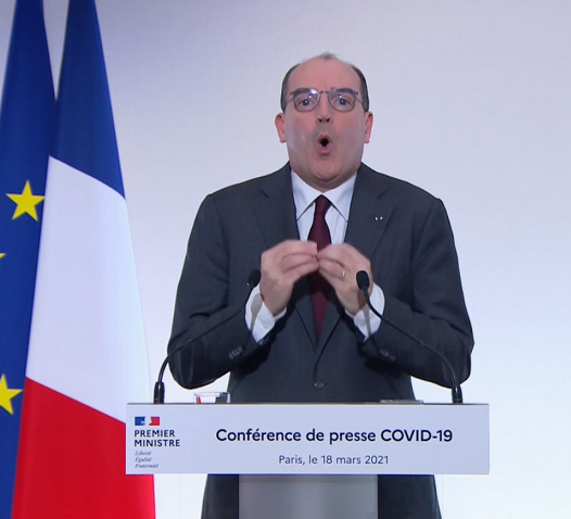 YonEcenarro's tweet photo. La première fois qu'on te met un suppo. https://t.co/AjbkF6ncQn