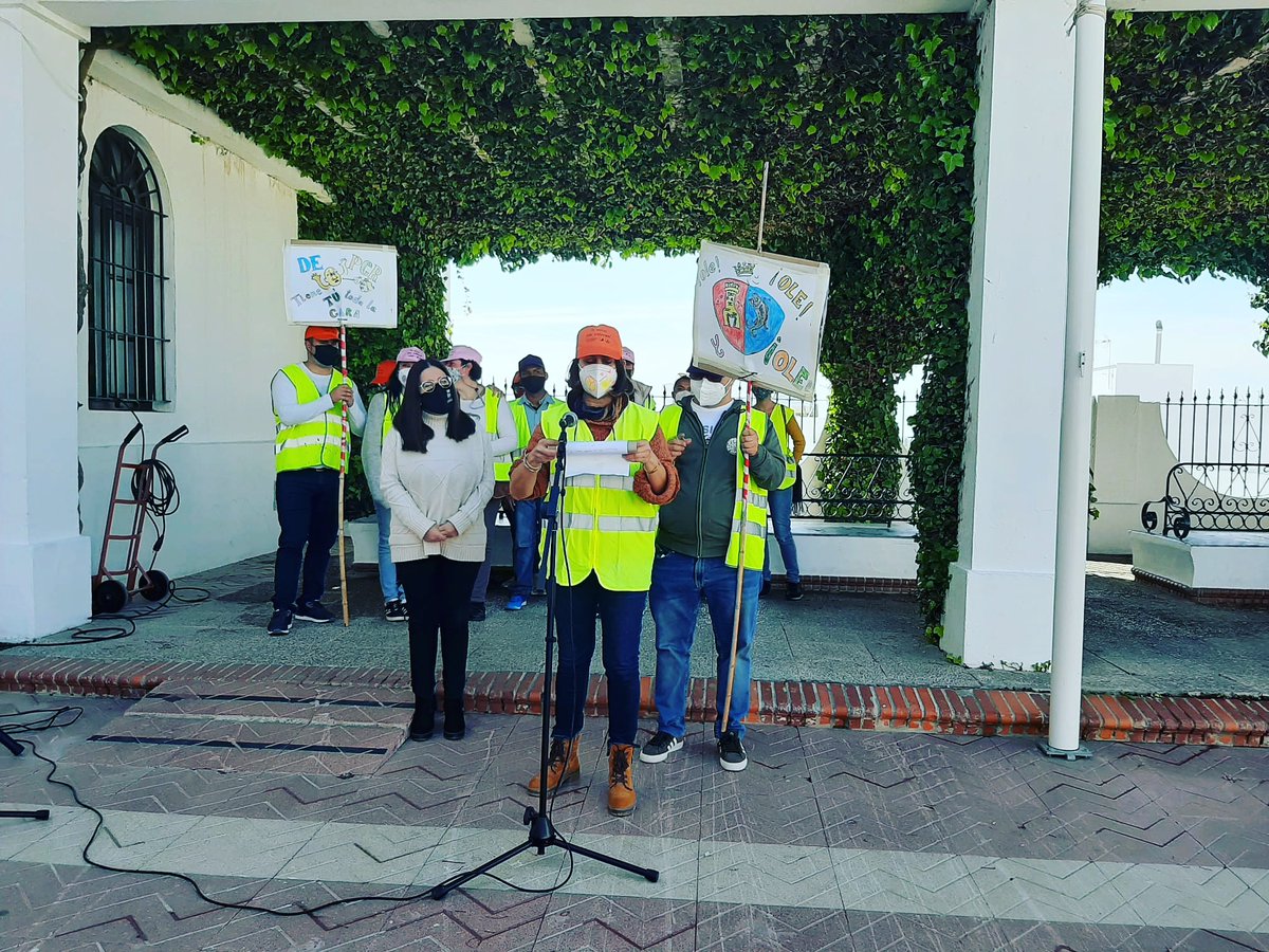 Esta mañana hemos acompañado a la Asociación Ahínco en la representación del romancero reivindicando igualdad de derechos, conmemorando el Dia del Síndrome de Down. Enhorabuena por la labor que realizais en nuestro municipio.