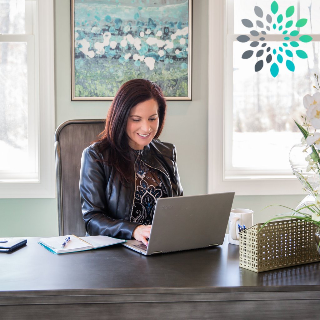 graytonic1's tweet image. Did you know you have options to work with me? 
Yes, that’s right!  

Not sure where to begin? Schedule either a “Get to know you” Discovery call or book a Laser-Focused 90-minute Coaching Session.

#coaching #discoverycall #alcoholreduction #drinking