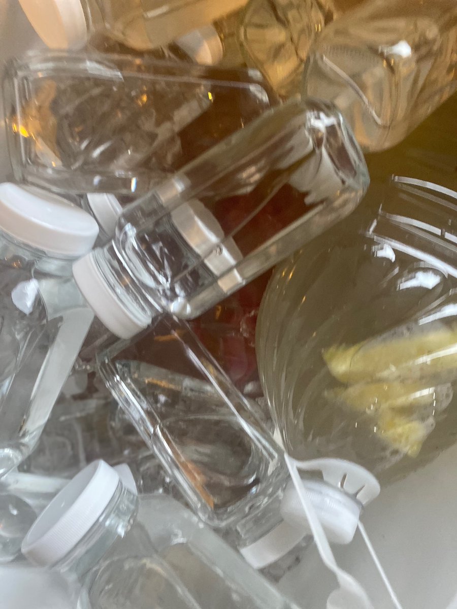 sirHASHington's tweet photo. All Natural Fruit Juice
Alkaline Water
We hydrating the streets
π π π
#TheHashClub
#MoreEstates https://t.co/k0zzyMVoYz