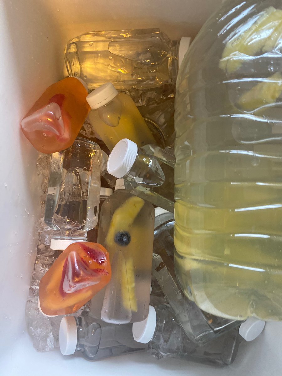 sirHASHington's tweet photo. All Natural Fruit Juice
Alkaline Water
We hydrating the streets
π π π
#TheHashClub
#MoreEstates https://t.co/k0zzyMVoYz